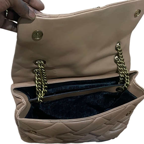 KURT GEIGER LONDON XXL Kensington Soft Quilted Leather Shoulder Bag - Picture 3 of 4